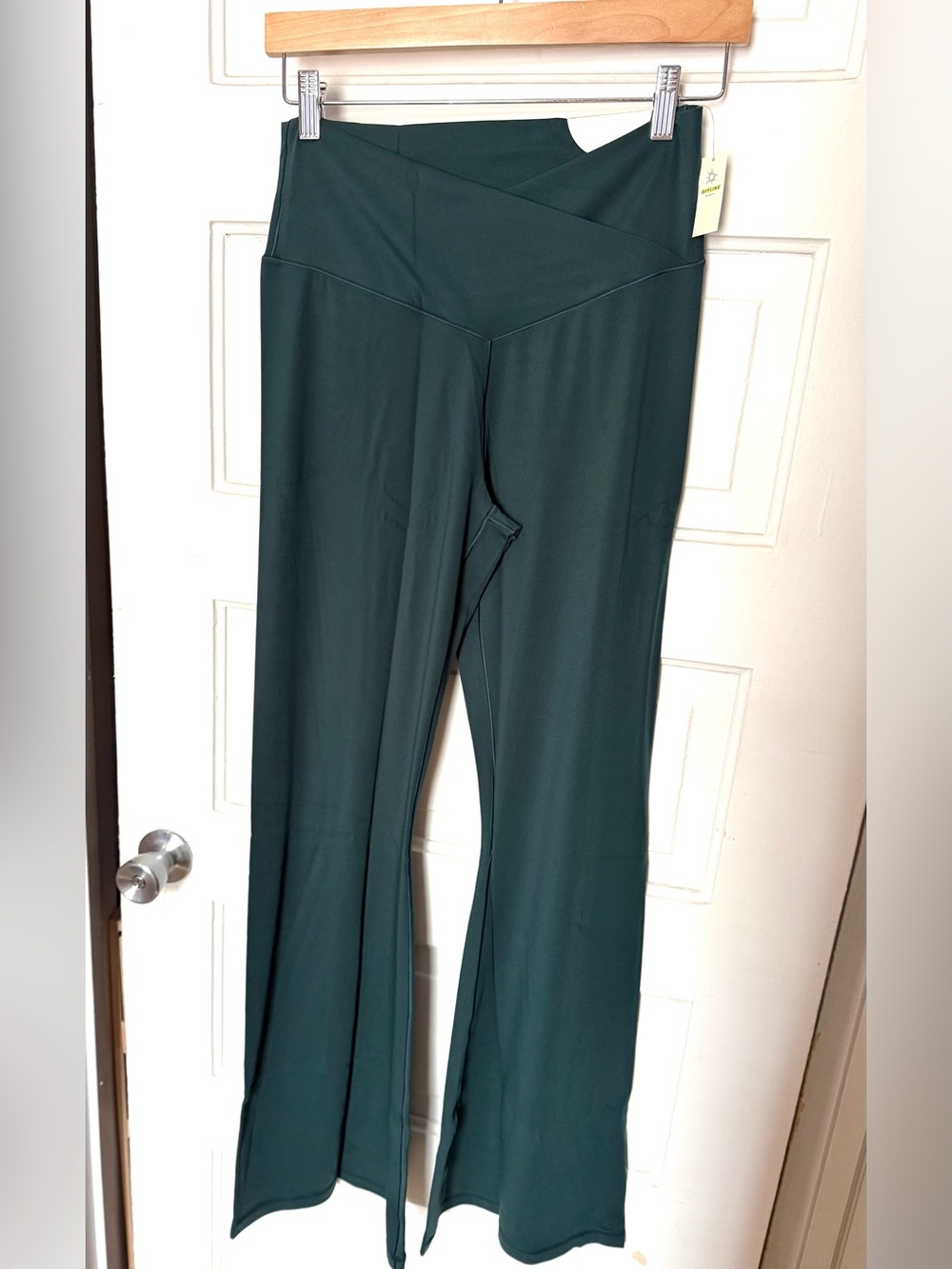 NWT Aerie OFFLINE Real Me High Waisted Crossover Flare Legging, Green, XL Long